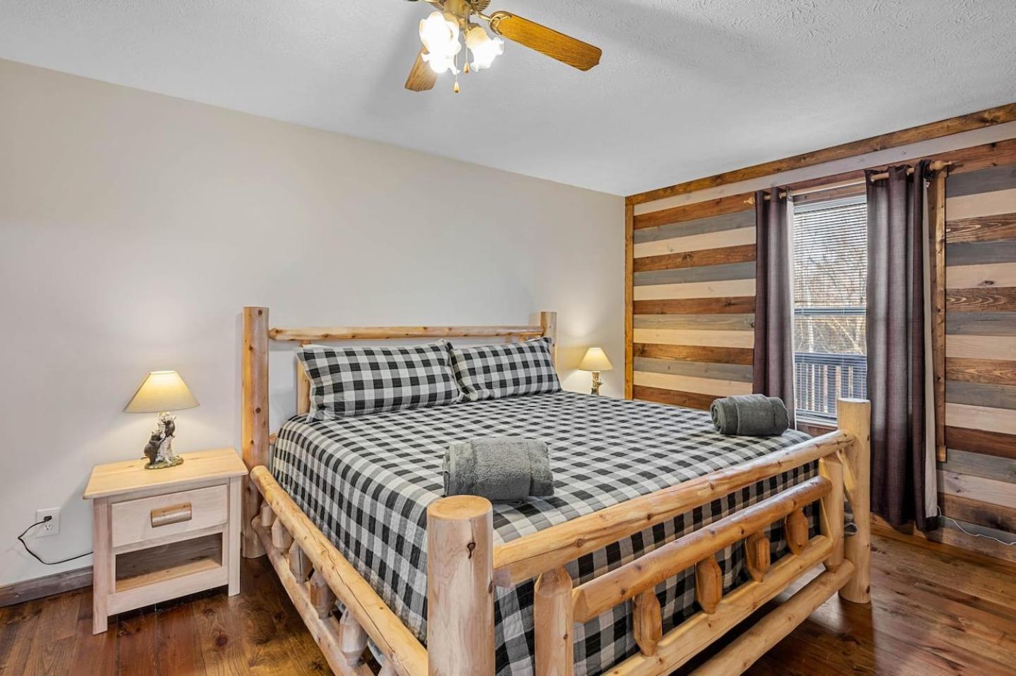 Dog Friendly! Views! Hot Tub! Close To Pf! Gsmnp セバービル エクステリア 写真
