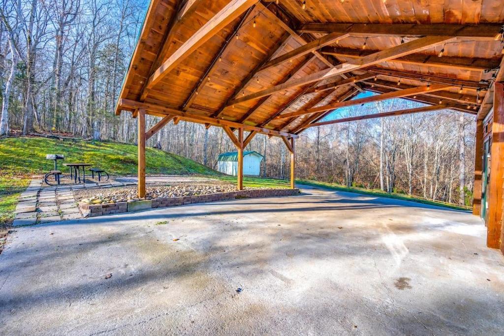 Dog Friendly! Views! Hot Tub! Close To Pf! Gsmnp セバービル エクステリア 写真